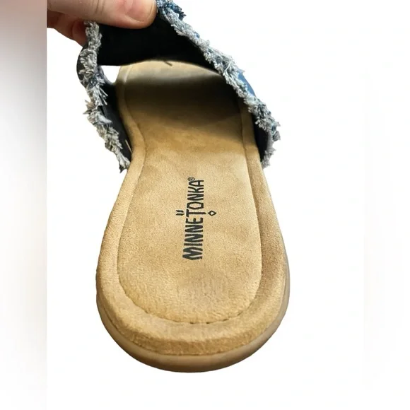 Minnetonka Violet Frayed Denim Slide Sandal - Picture 6 of 15